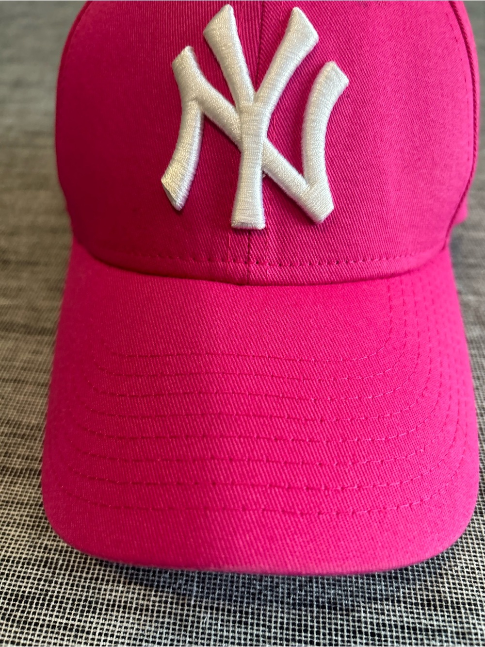 New Era New York Yankees Pink Strapback Cap 9forty Youth Child Adjustable 940 - Picture 2 of 14